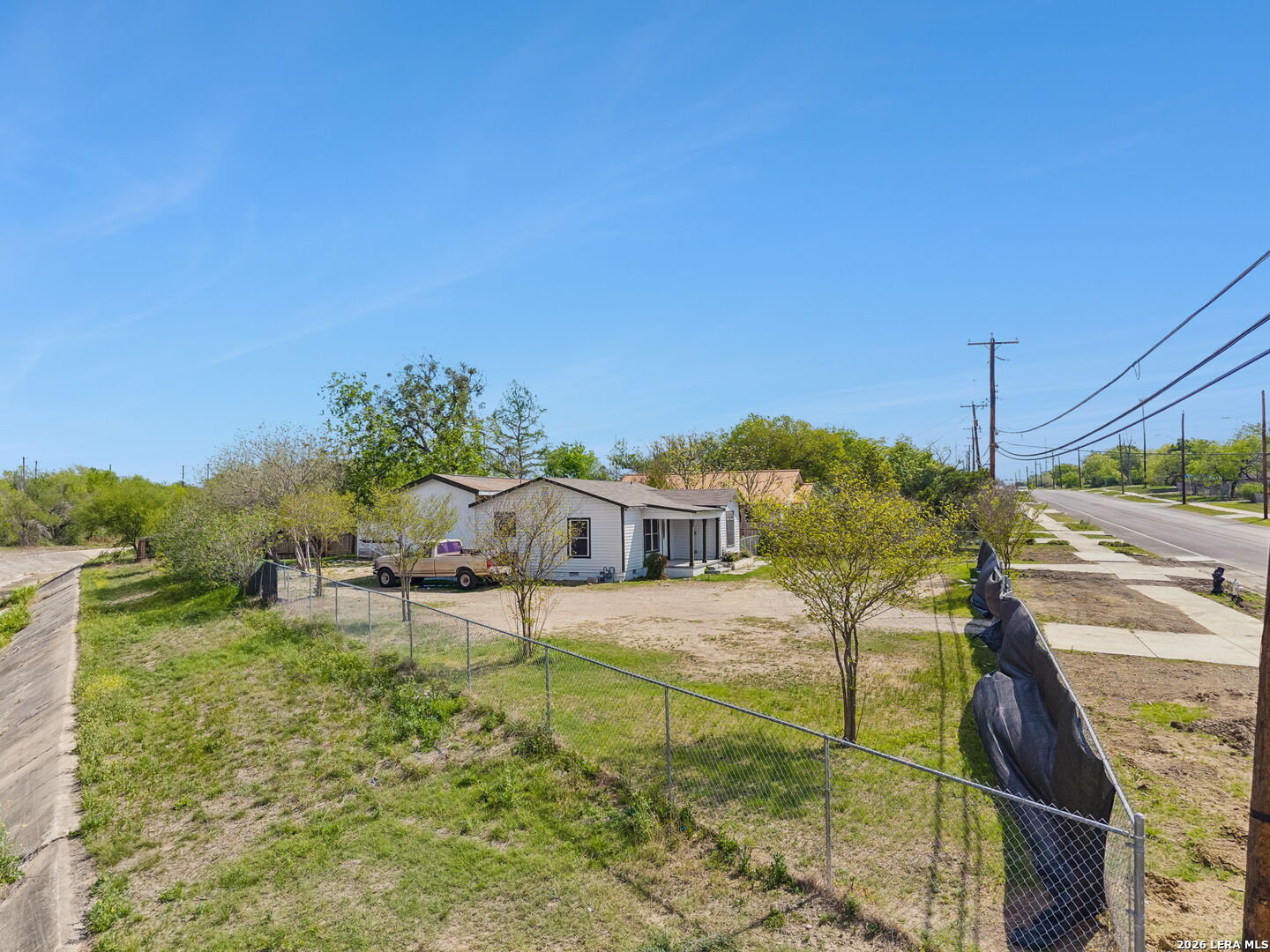 543 Hot Wells Boulevard San Antonio TX 78223