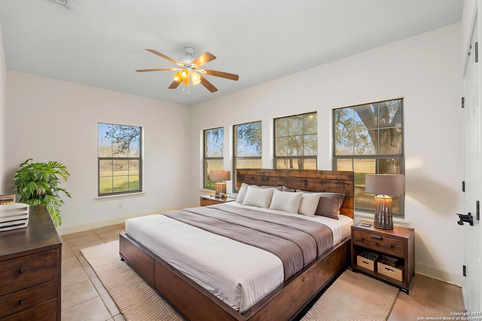 231 Broken Arrow Floresville TX 78114