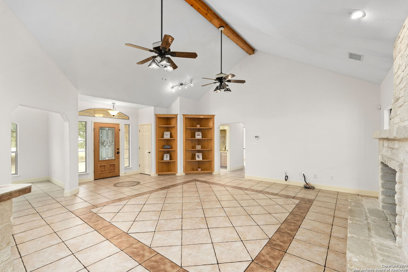 231 Broken Arrow Floresville TX 78114