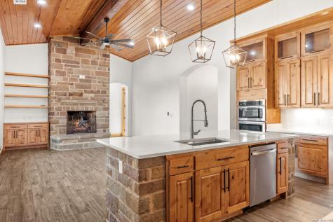 114 County Road 2729 Mico TX 78056