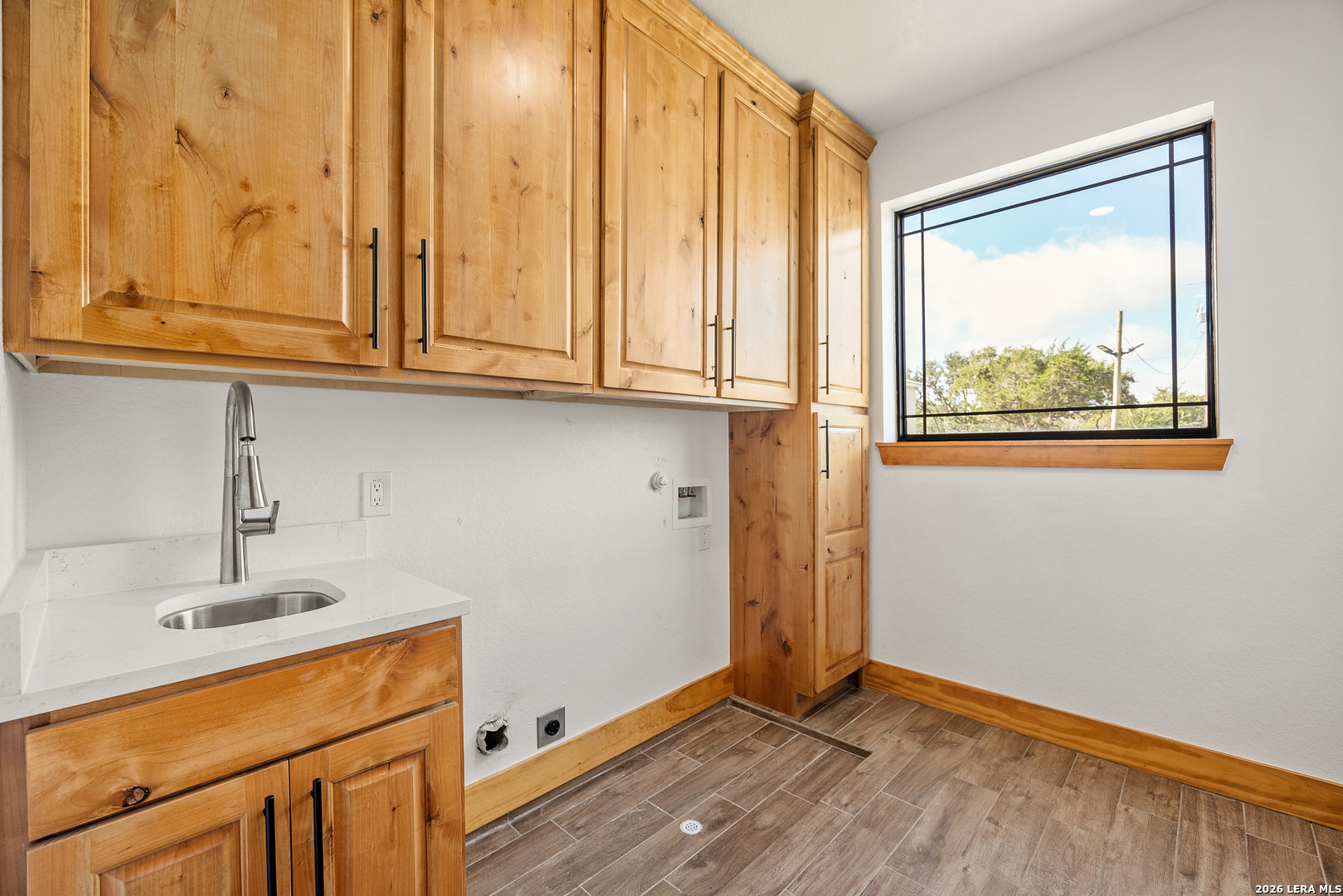 114 County Road 2729 Mico TX 78056