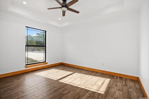 114 County Road 2729 Mico TX 78056