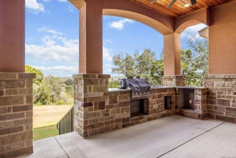 114 County Road 2729 Mico TX 78056