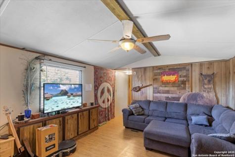 1411 B Democrat Street Blanco TX 78606