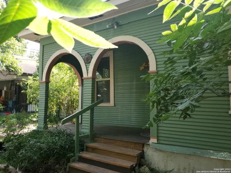105 Aganier Avenue San Antonio TX 78212