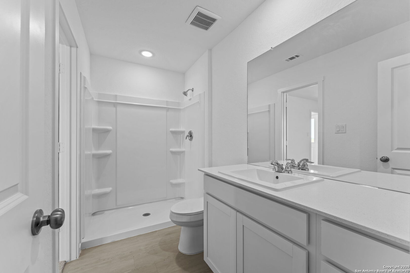 2214 Collins Alley Converse TX 78109
