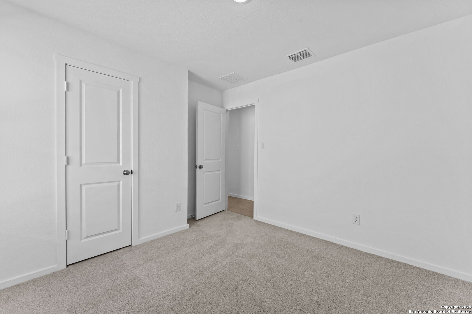 2214 Collins Alley Converse TX 78109