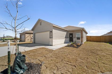 3505 Sky Place Seguin TX 78155