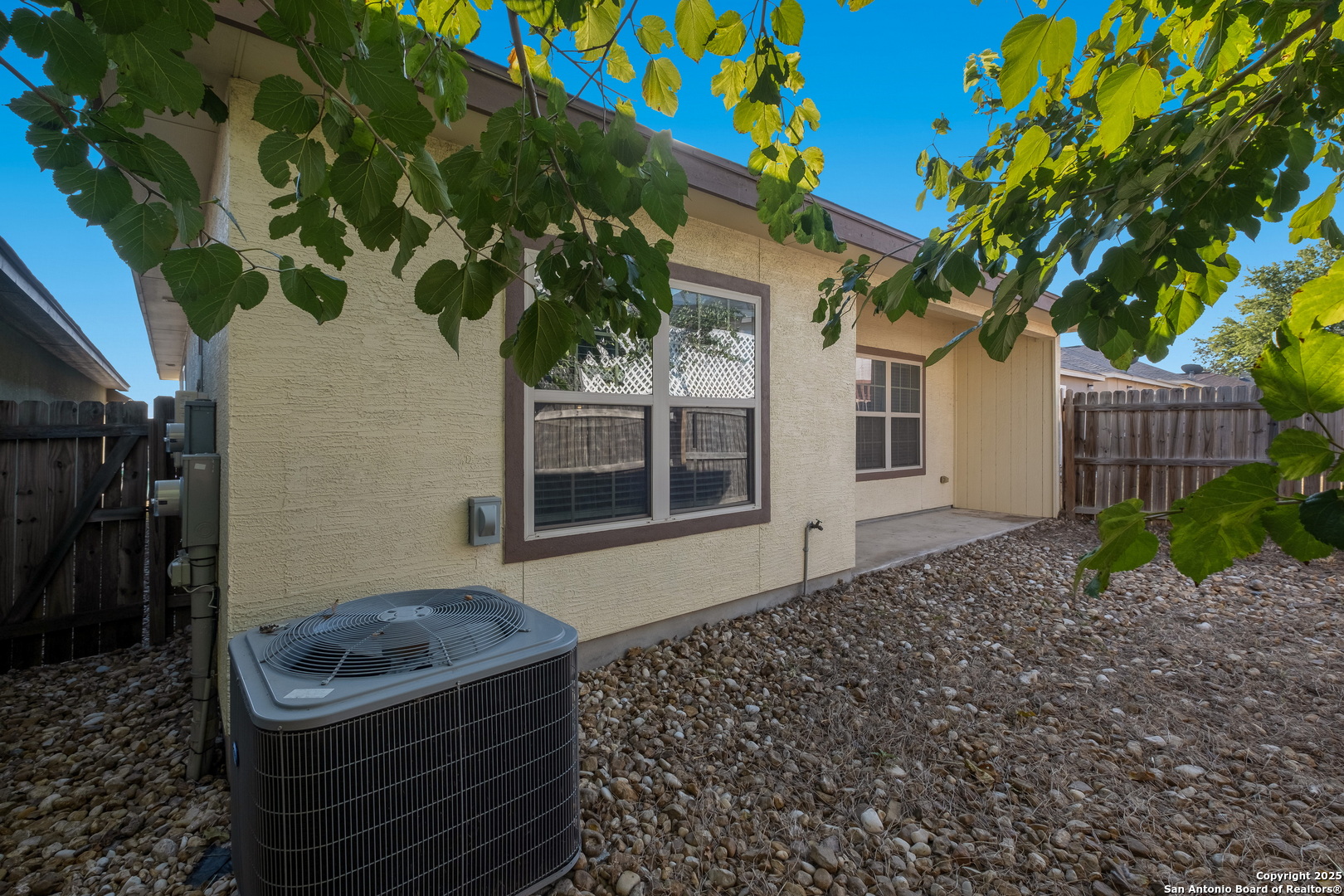 7019 Hallie Ridge San Antonio TX 78227