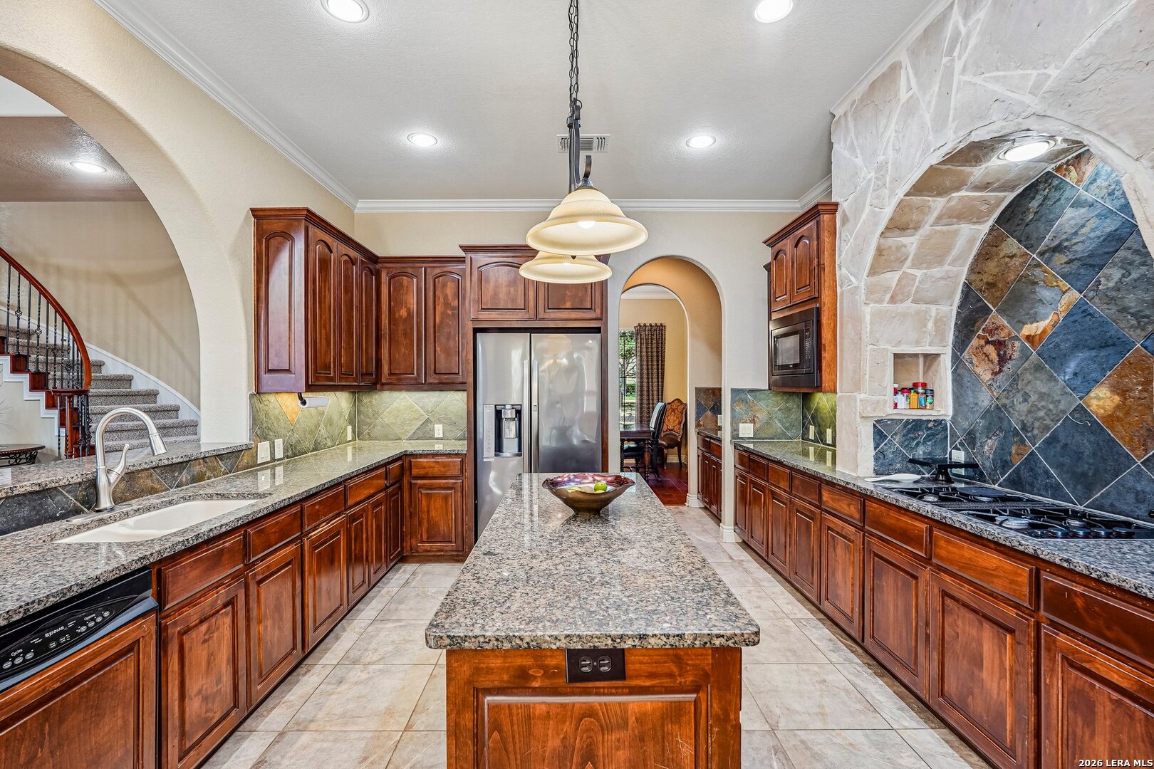 406 Pueblo Pintado Helotes TX 78023