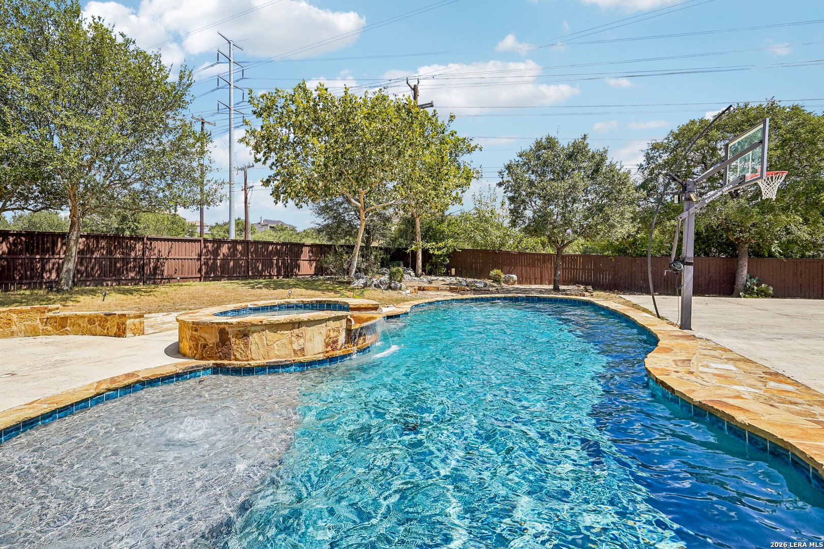 406 Pueblo Pintado Helotes TX 78023