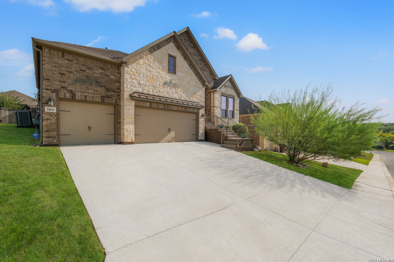 1810 Lawson Ridge San Antonio TX 78260