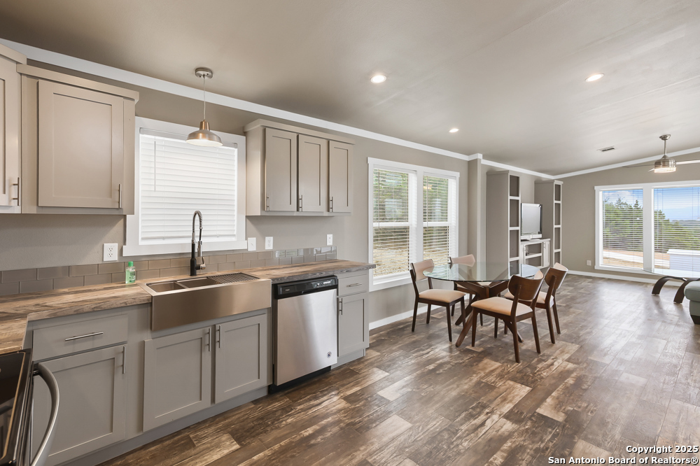 4207 Forest Trail Bandera TX 78003