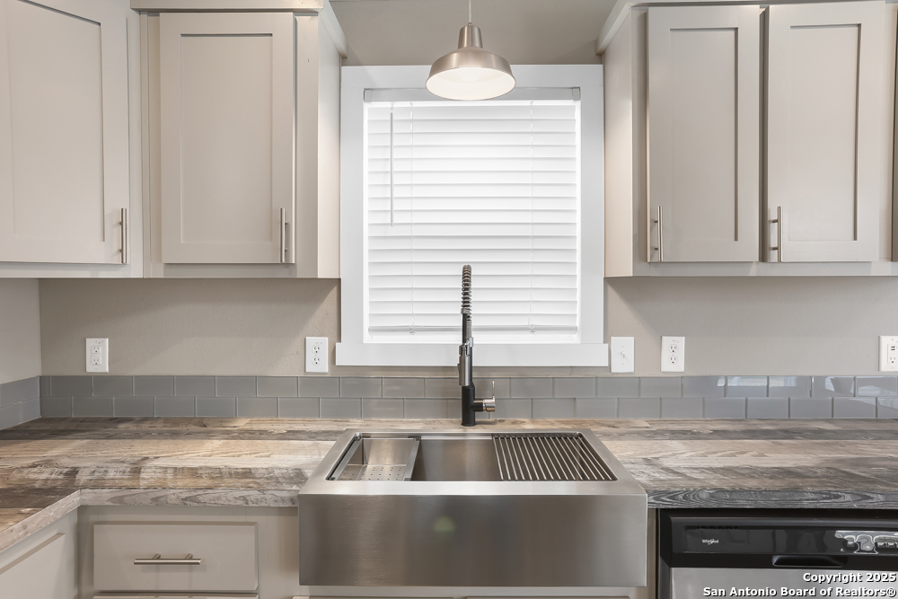 4207 Forest Trail Bandera TX 78003