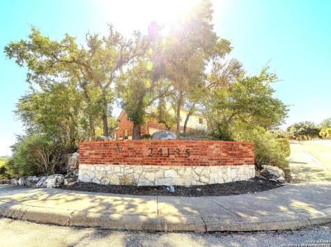 24135 Seven Winds San Antonio TX 78258
