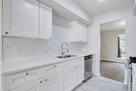 5646 Sir Gareth Drive San Antonio TX 78218