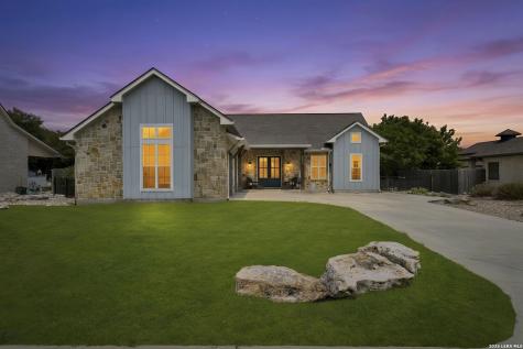1916 Summit Top Drive Kerrville TX 78028