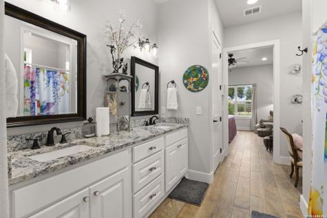 1916 Summit Top Drive Kerrville TX 78028