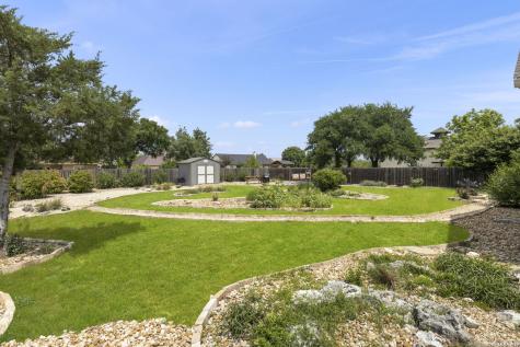 1916 Summit Top Drive Kerrville TX 78028