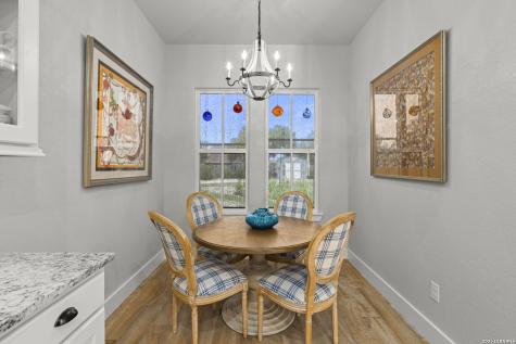 1916 Summit Top Drive Kerrville TX 78028