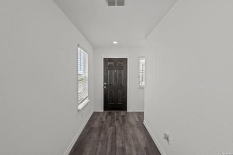 8236 Smithers Avenue San Antonio TX 78252
