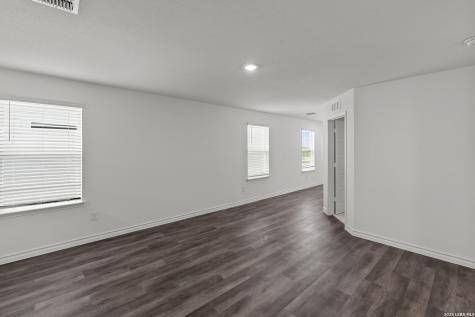 8236 Smithers Avenue San Antonio TX 78252