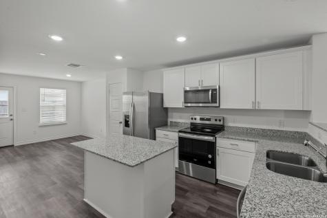 8236 Smithers Avenue San Antonio TX 78252