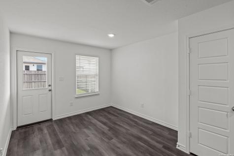 8236 Smithers Avenue San Antonio TX 78252