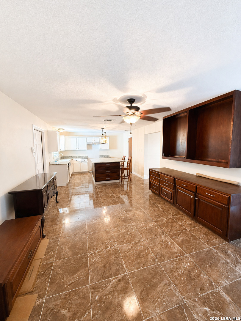 5946 Woodridge Cove San Antonio TX 78249
