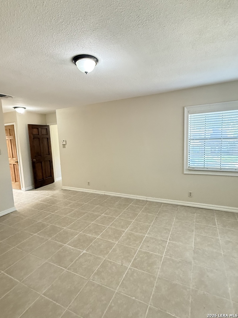 5946 Woodridge Cove San Antonio TX 78249