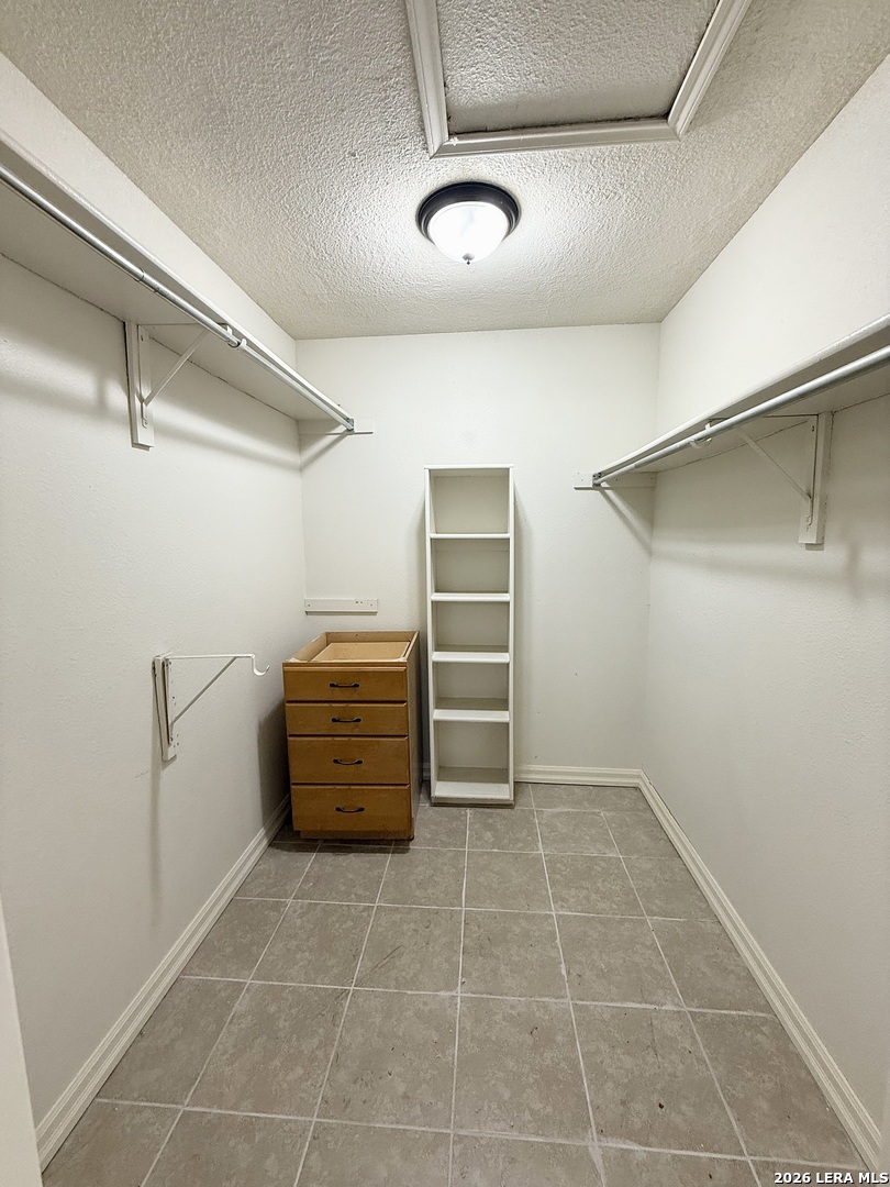 5946 Woodridge Cove San Antonio TX 78249