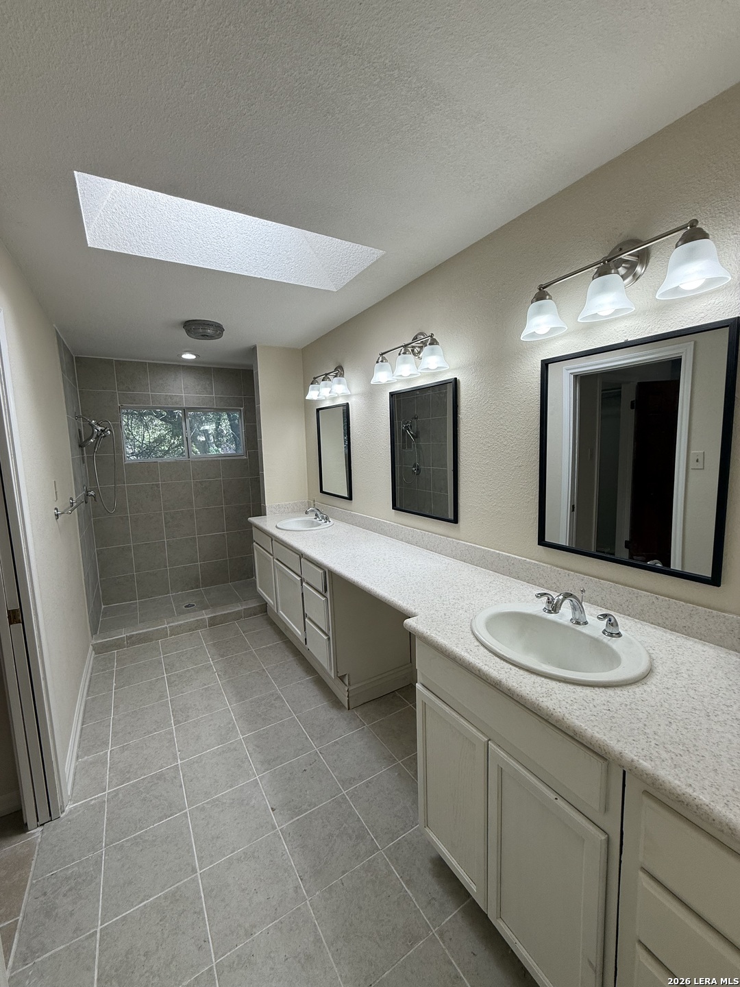 5946 Woodridge Cove San Antonio TX 78249