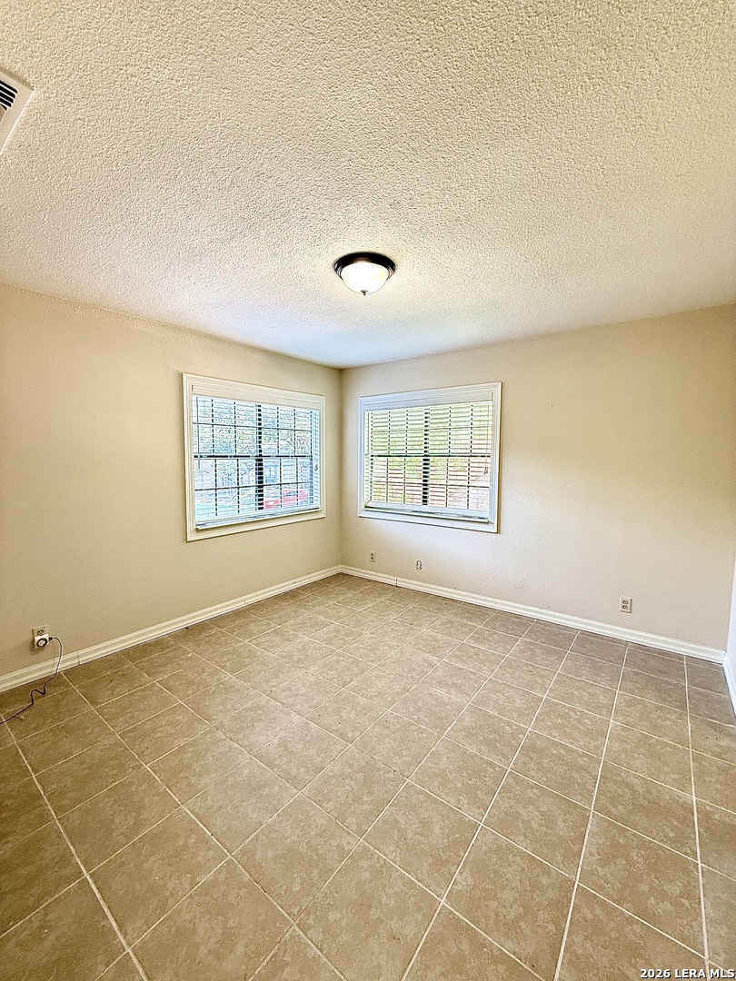 5946 Woodridge Cove San Antonio TX 78249