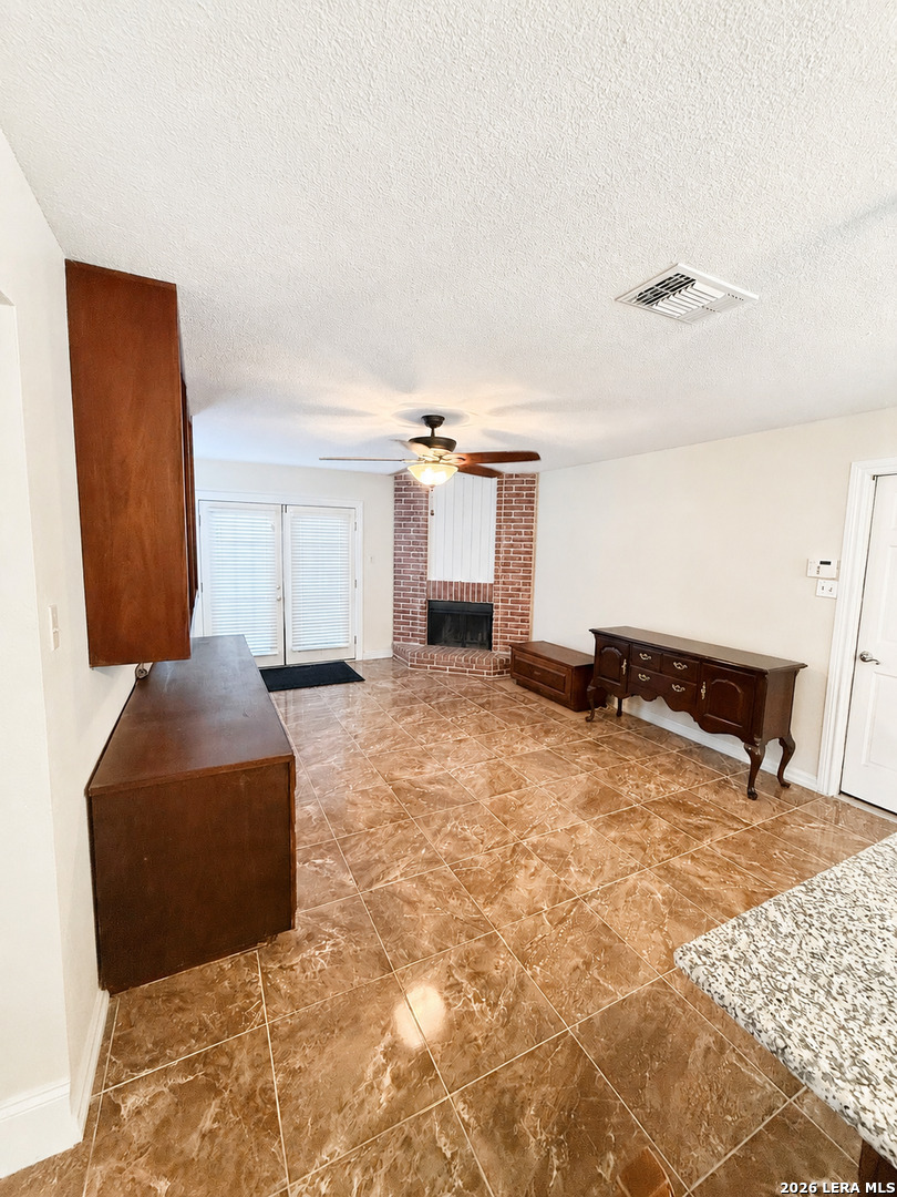 5946 Woodridge Cove San Antonio TX 78249