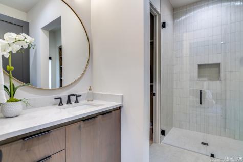 401 Oak Park Drive Boerne TX 78006