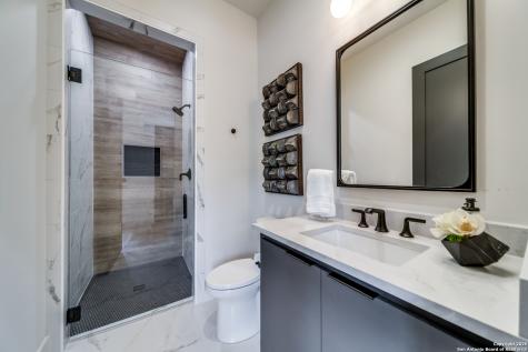 401 Oak Park Drive Boerne TX 78006