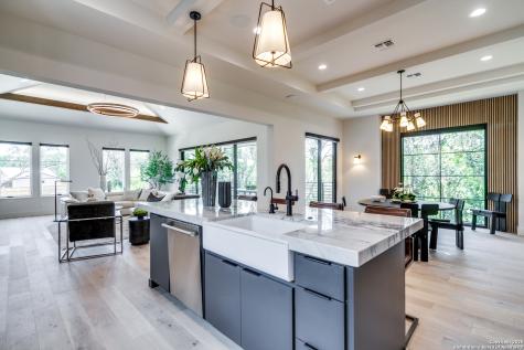 401 Oak Park Drive Boerne TX 78006