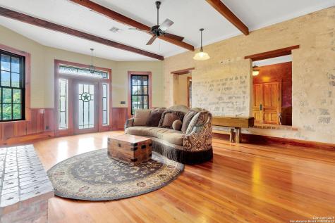 113 James Brackettville TX 78832