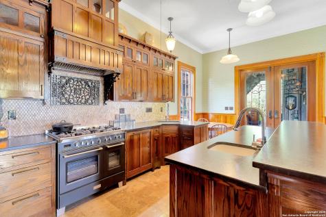 113 James Brackettville TX 78832