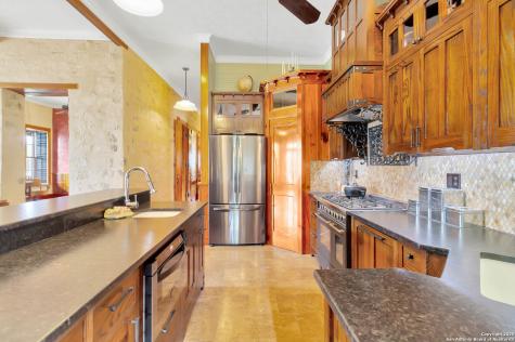 113 James Brackettville TX 78832