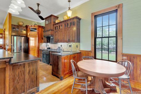 113 James Brackettville TX 78832