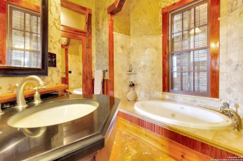 113 James Brackettville TX 78832