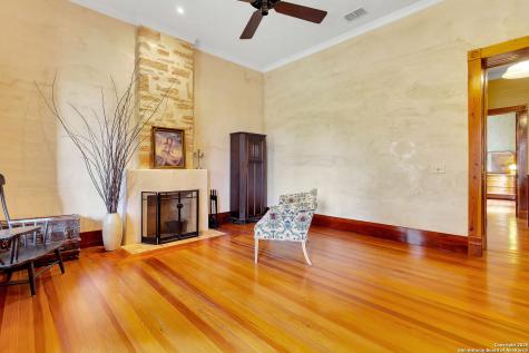 113 James Brackettville TX 78832