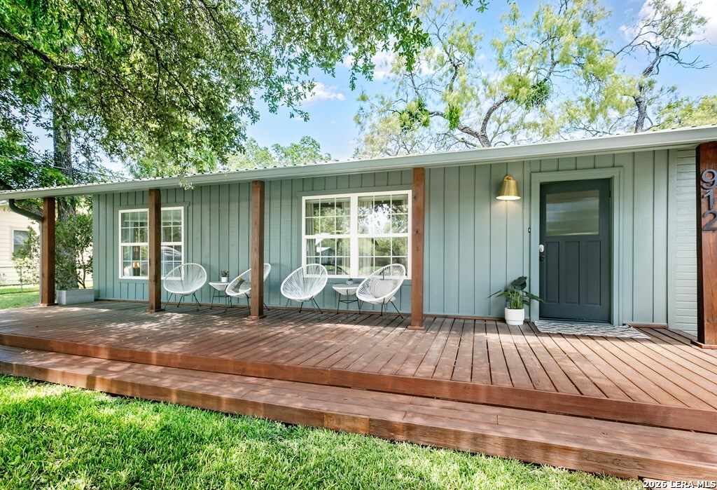 912 Apple Fredericksburg TX 78624