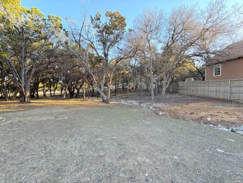 205 Woodridge Canyon Lake TX 78133