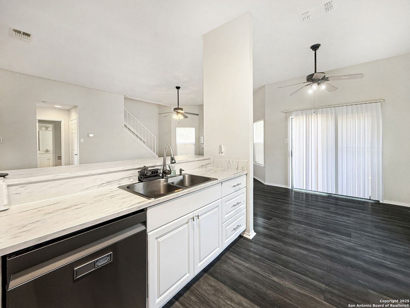 8426 Maple Ridge San Antonio TX 78239