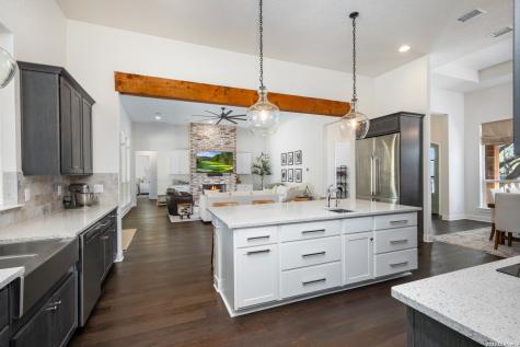 117 Sabella Spring Branch TX 78070
