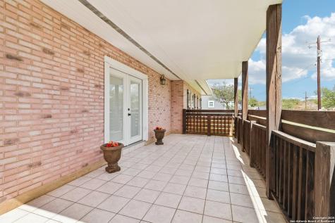 100 N Carroll Poth TX 78147
