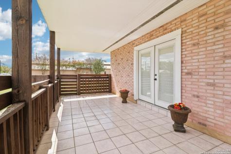 100 N Carroll Poth TX 78147