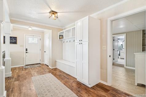 100 N Carroll Poth TX 78147